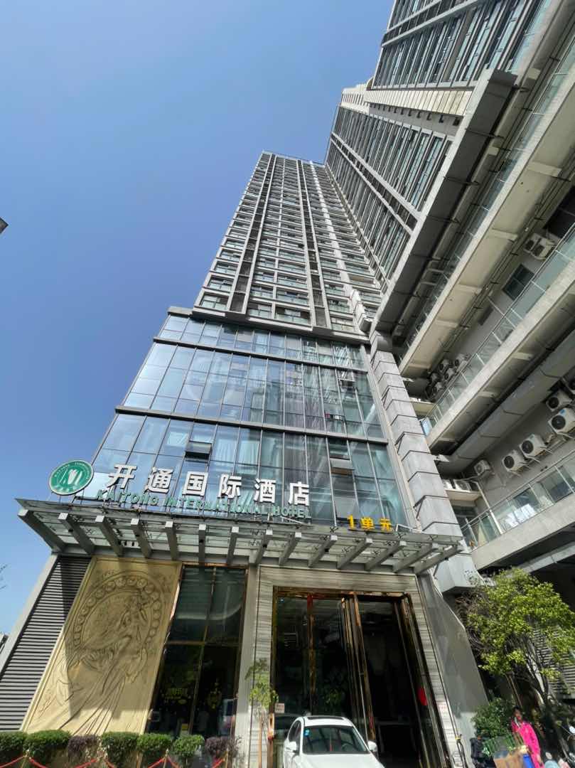 飞大壹号广场写字楼出租｜金牛区市中心地铁6号线50元/㎡起精装小面积