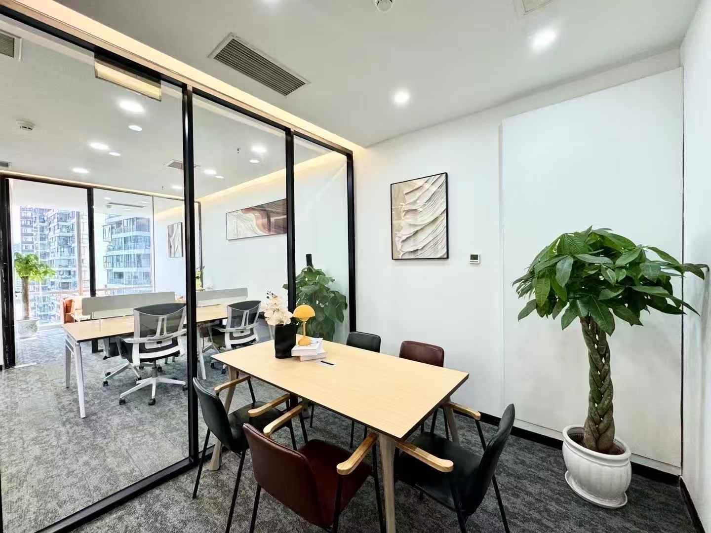 东大街沿线小面积精装办公室精选｜月租低至5390元