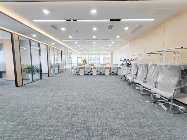 奥克斯广场 高新南区 350.00㎡ 精装 甲级 无加时费