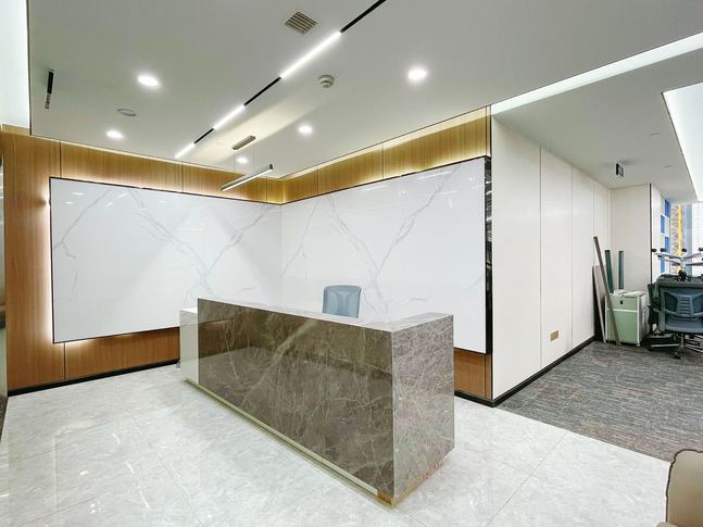 东方希望中心 高新南区 245.00㎡ 精装 甲级 多面采光 含物业