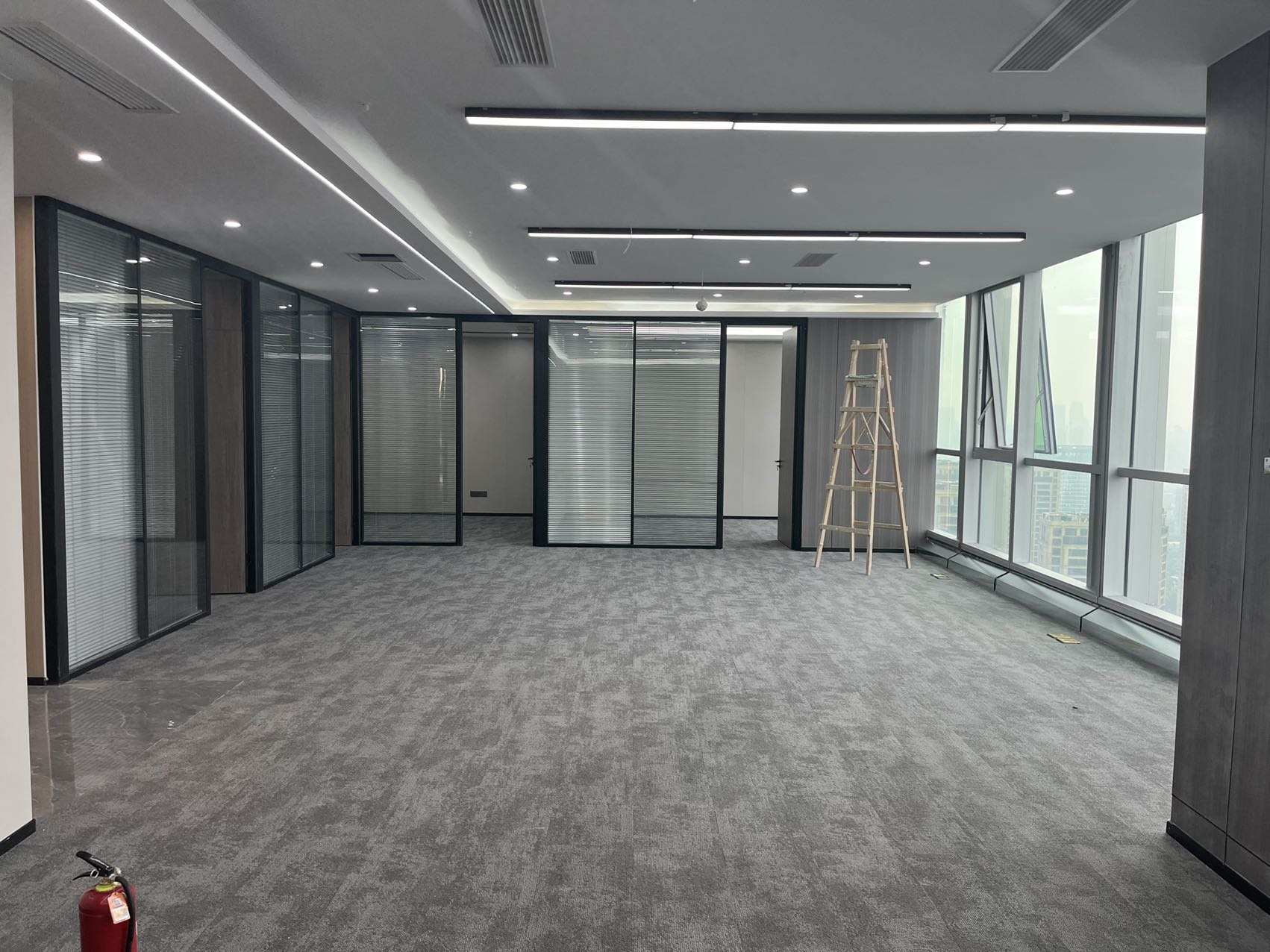 万科大厦 成华区 295.00㎡ 精装 甲级 其他
