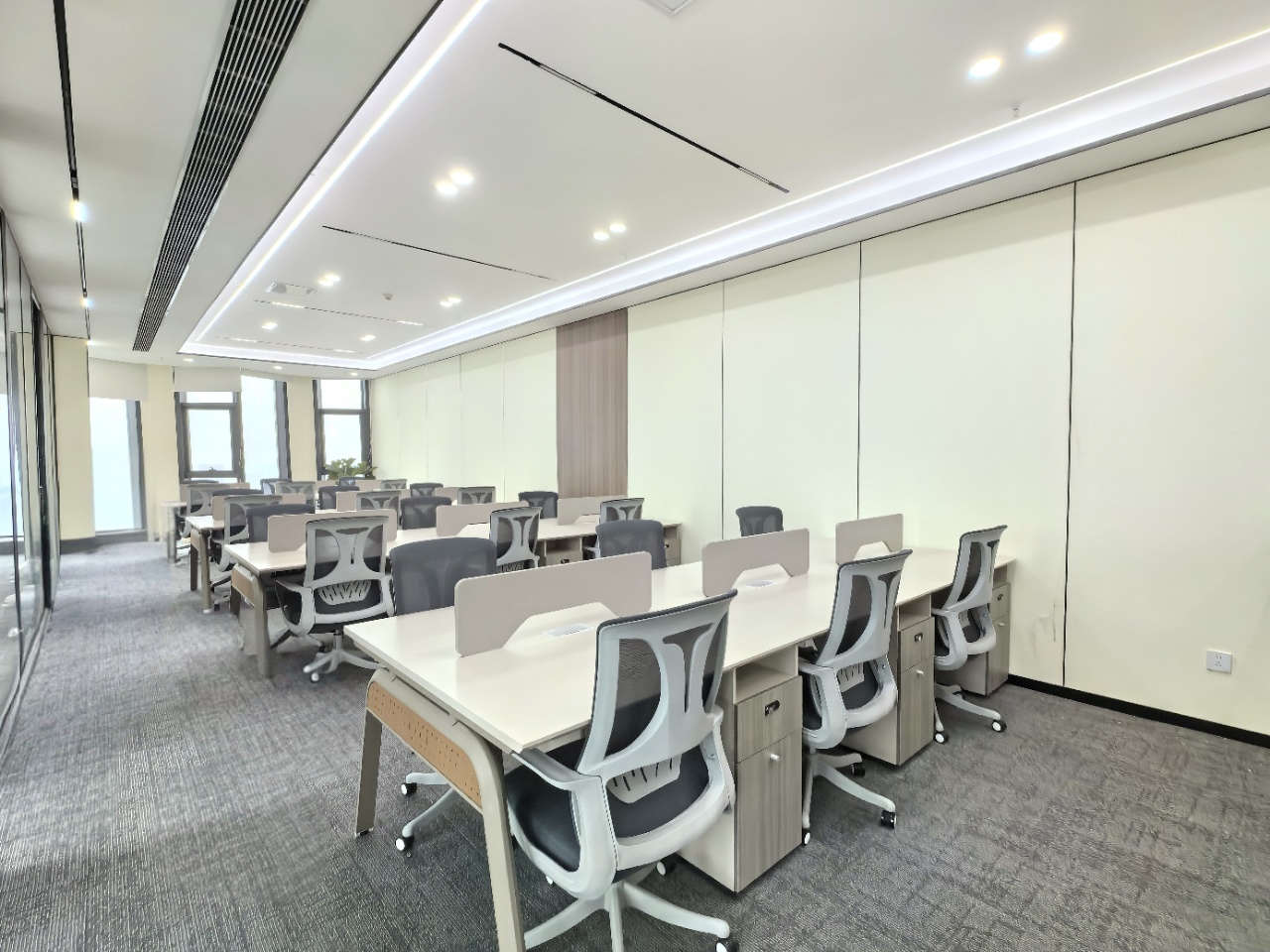 北成8号 金牛区 295.78㎡ 精装 乙级 多面采光
