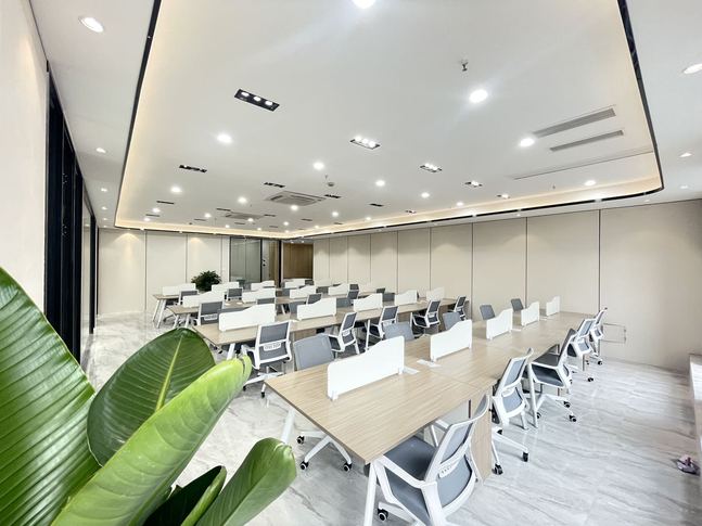 布鲁明顿广场 高新南区 311.00㎡ 精装 乙级 无加时费