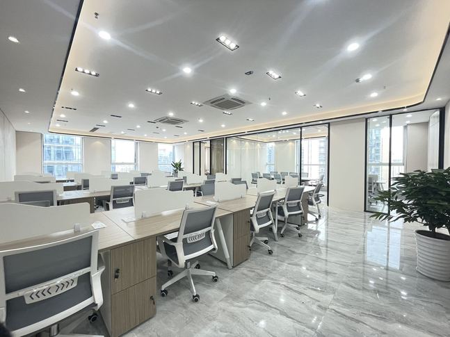 布鲁明顿广场 高新南区 311.00㎡ 精装 乙级 无加时费
