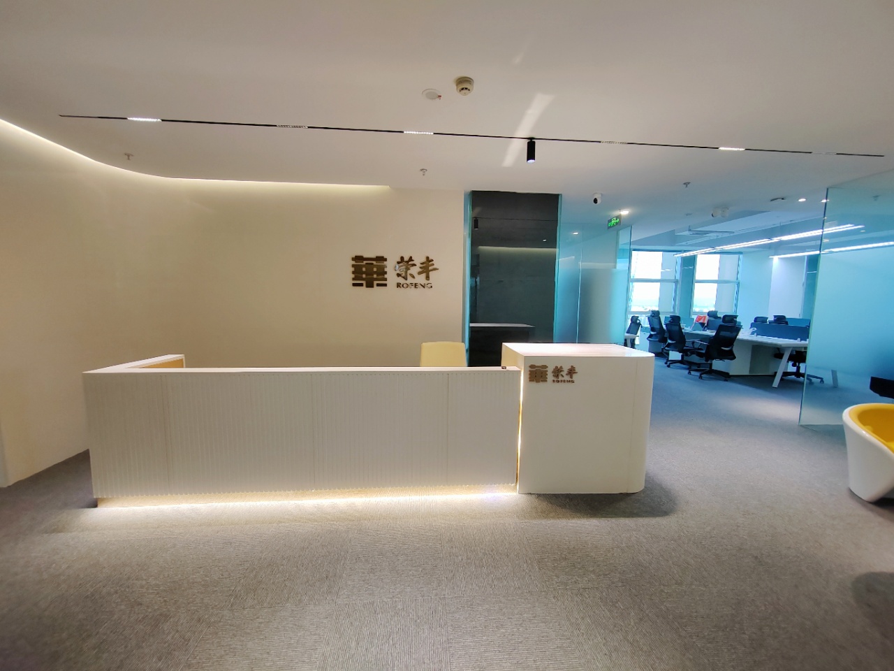 成都国际科技节能大厦 高新南区 504.67㎡ 精装 超甲级 电梯口,无加时费,多面采光