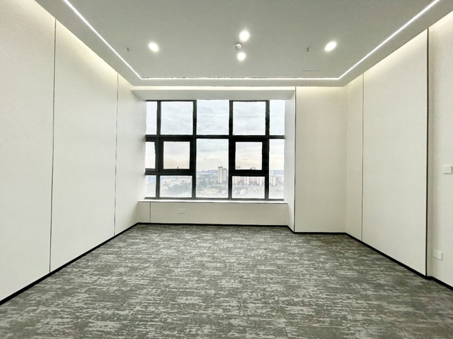 新时珑玺大厦 温江区 149.00㎡ 精装 乙级 电梯口 含物业
