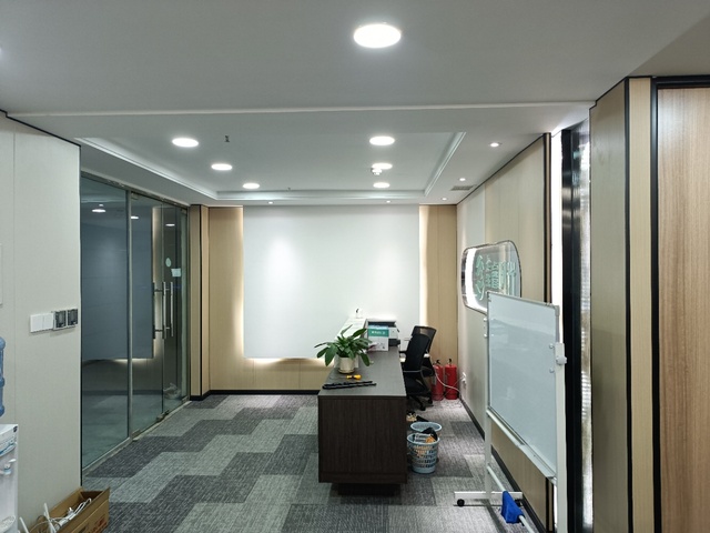 东方广场 锦江区 160.00㎡ 精装 乙级 其他