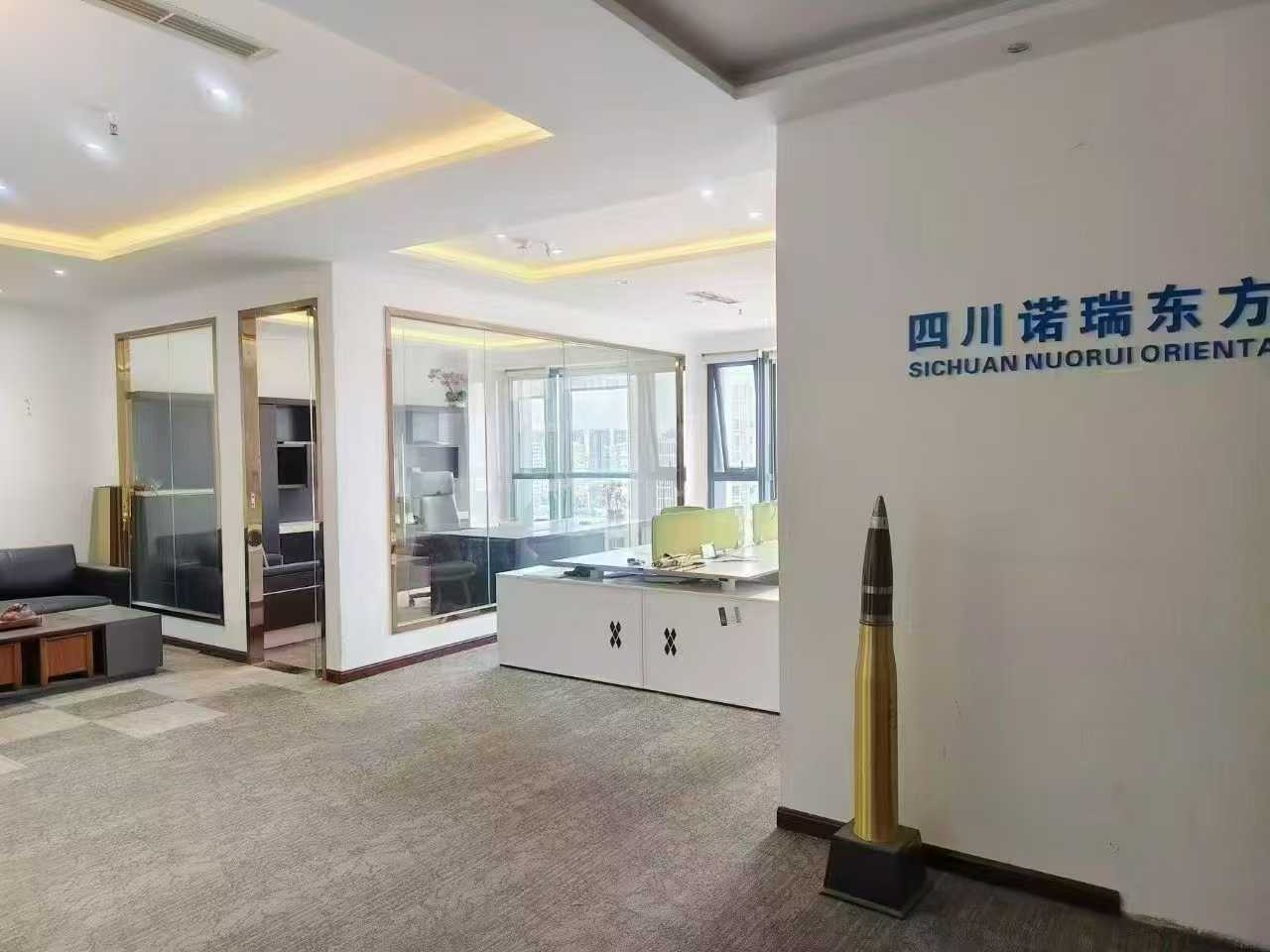 智地哥谭 高新南区 105.00㎡ 精装 乙级 电梯口,无加时费,带车位 含物业