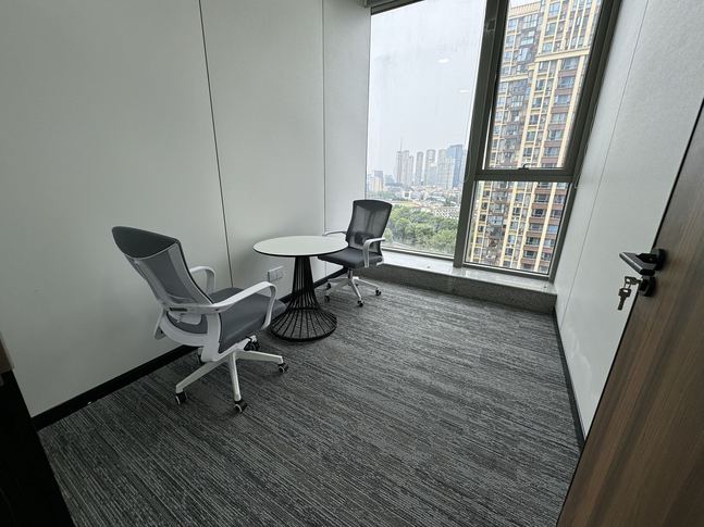 协信中心 成华区 118.00㎡ 精装 甲级 其他