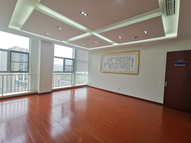 青羊工业总部基地 青羊区 1037.48㎡ 精装 甲级 无加时费,多面采光,定制装修