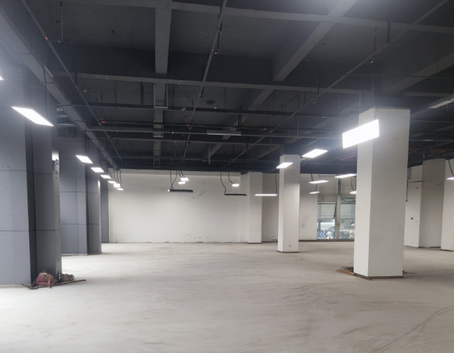 青羊工业总部基地 青羊区 976.88㎡ 简装  甲级 无加时费,通上下水,通天然气