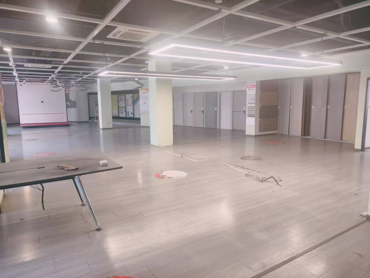 迅驰大厦 金牛区 730.00㎡ 简装  乙级 无加时费,通上下水