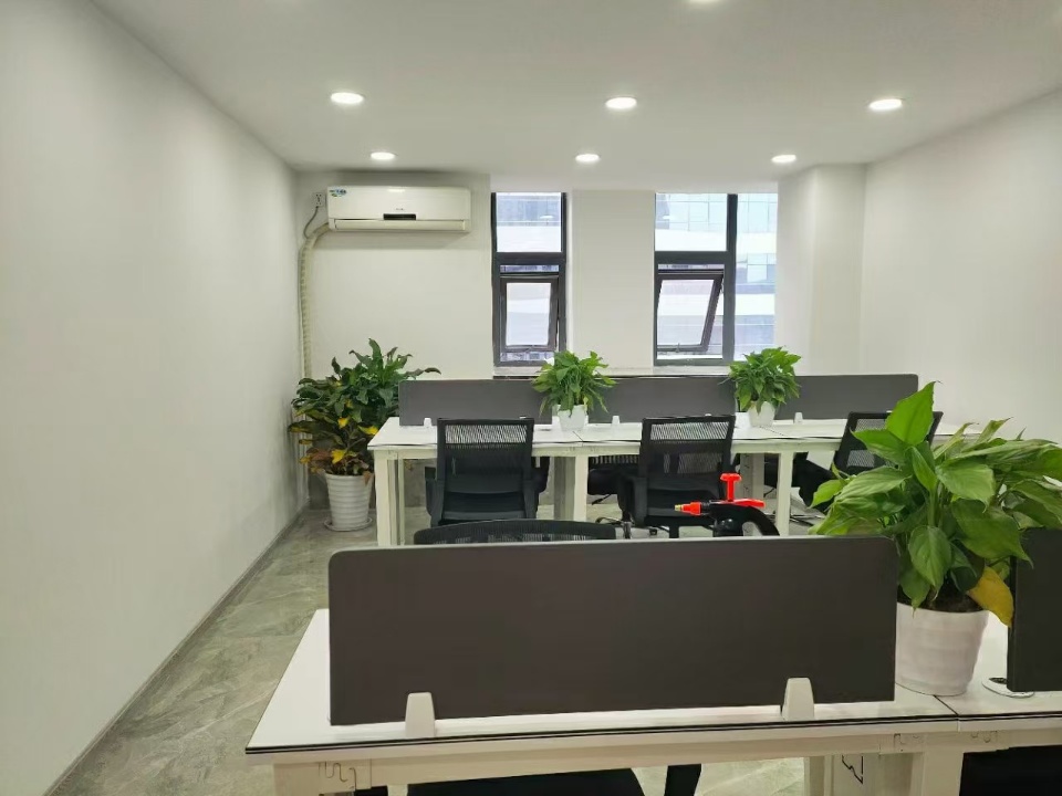 峰汇中心 高新南区 42.00㎡ 简装  乙级 无加时费,跃层,通上下水 含物业