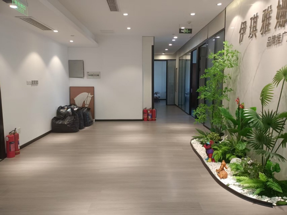 华润广场 锦江区 270.00㎡ 精装 甲级 电梯口 含物业