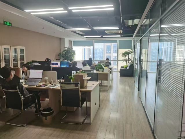 奥克斯广场 高新南区 160.00㎡ 精装 甲级 无加时费