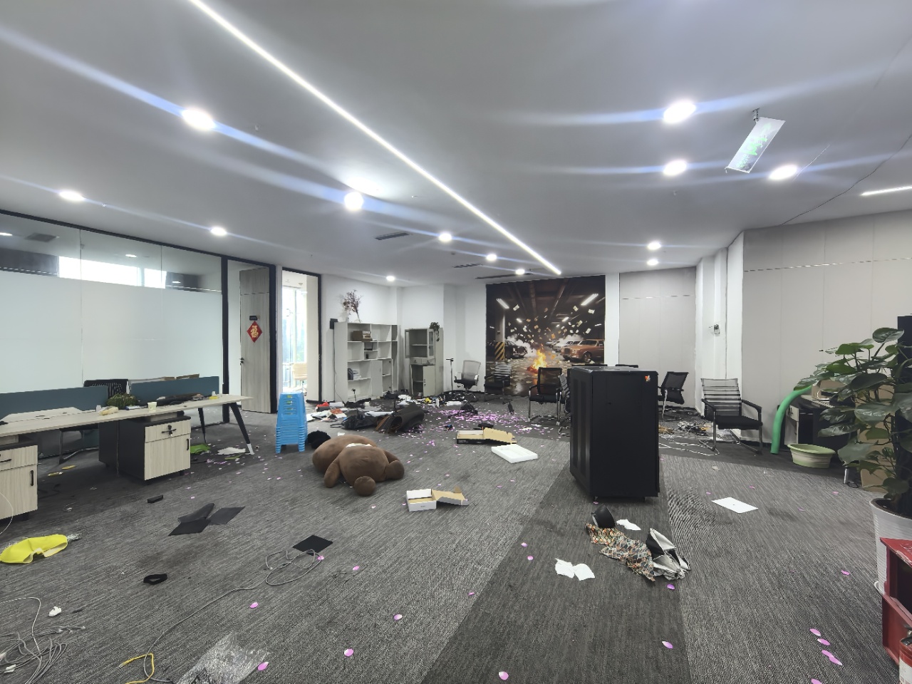 理想中心 高新南区 488.00㎡ 精装 乙级 无加时费 含物业
