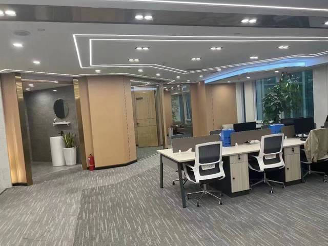 复地金融岛 高新南区 237.62㎡ 天地墙 乙级 其他 含物业