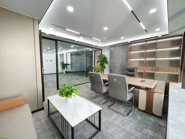 中航交流中心 高新南区 320.00㎡ 精装 甲级 多面采光 含物业