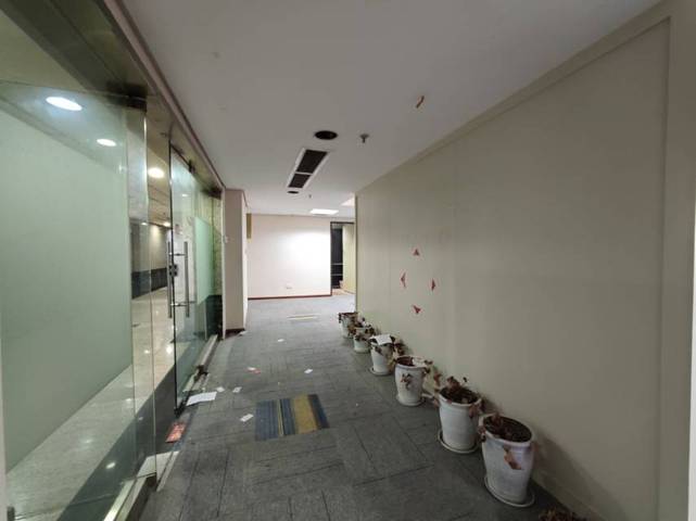 冠城广场 青羊区 167.00㎡ 简装  甲级 其他