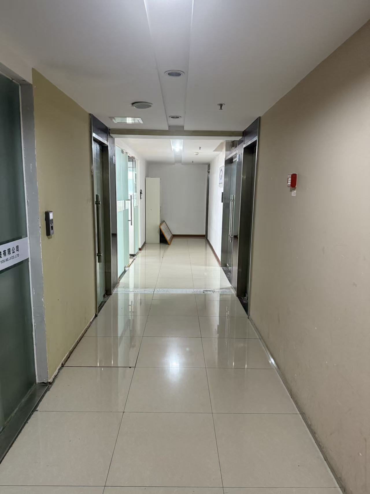 月光诚品 武侯区 120.00㎡ 简装  乙级 无加时费
