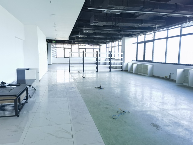 绿地跨贸港 青羊区 1141.70㎡ 精装 其他 其他