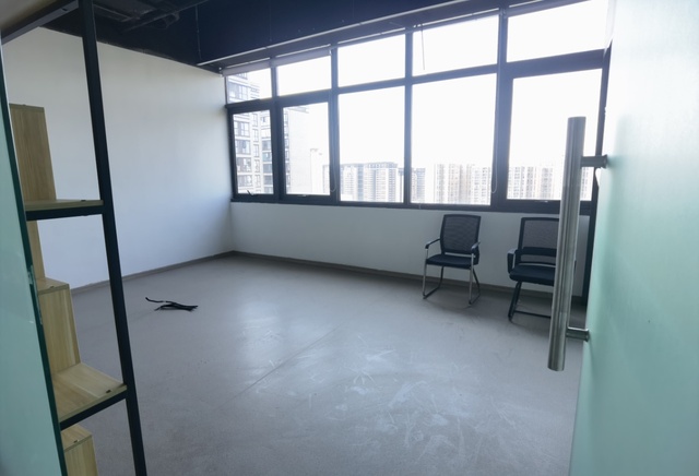 绿地跨贸港 青羊区 1141.70㎡ 精装 其他 其他