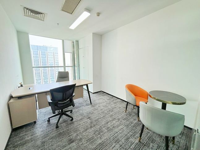 万科大厦 成华区 289.00㎡ 精装 甲级 电梯口,多面采光