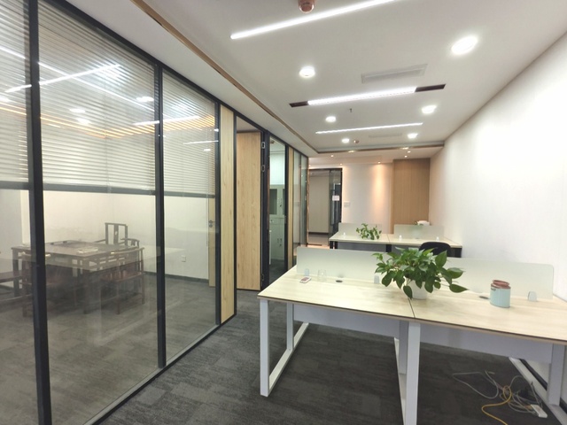 西环广场 青羊区 105.00㎡ 精装 乙级 无加时费 含物业