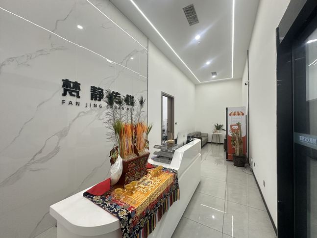 领先科技大厦 高新南区 678.60㎡ 精装 乙级 无加时费