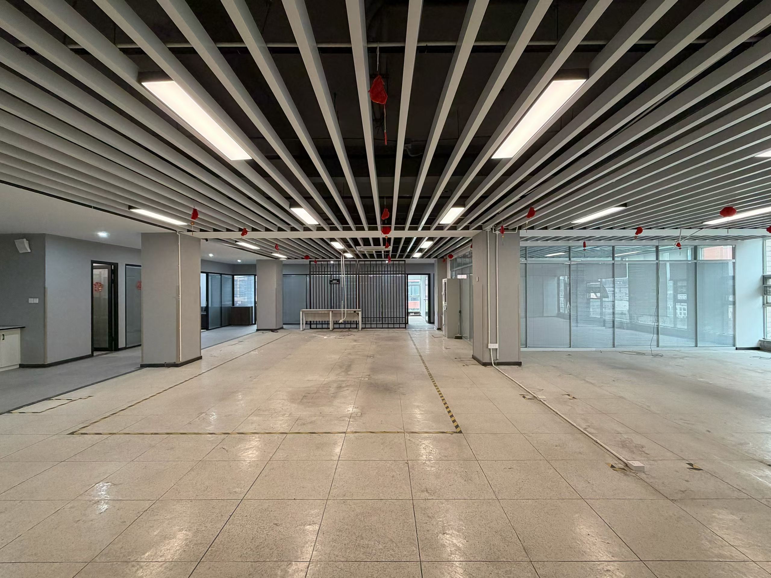 汇都总部园 高新西区 600.00㎡ 精装 其他 无加时费,整层,通上下水