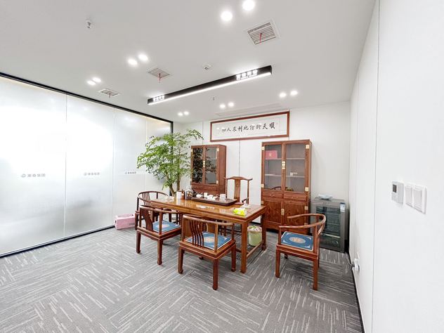 精城国际 金牛区 130.00㎡ 精装 乙级 无加时费 含物业