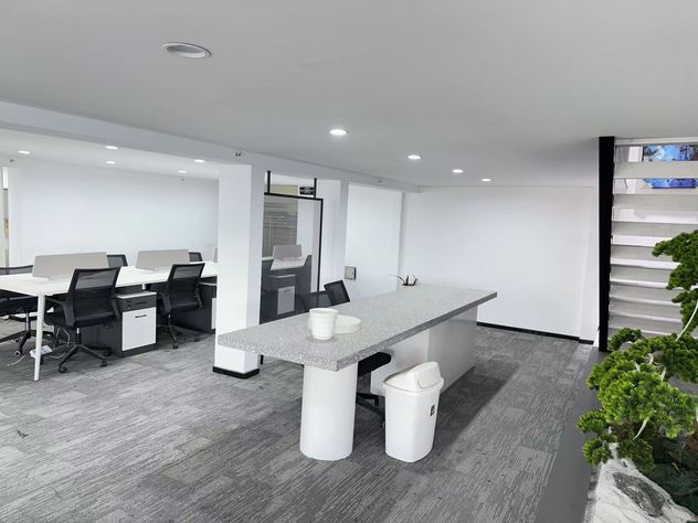 ACC中航城市广场 高新南区 290.00㎡ 精装 乙级 电梯口 含物业