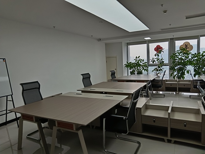 量力钢材城 金牛区 150.00㎡ 精装 其他 无加时费