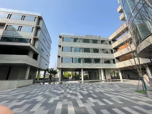 漂浮总部 天府新区 529.02㎡ 简装  甲级 无加时费,整层